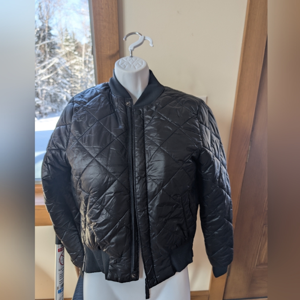 Women's Black Quilted Cropped Jacket With Cool Side Zippers XXS 0 XS 2